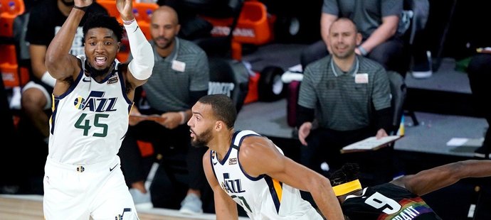 Basketbalista Donovan Mitchell předvedl třetí nejlepší střelecký výkon historie play off NBA, ani jeho 57 bodů však Utahu nepomohlo odvrátit porážku 125:135 po prodloužení s Denverem.