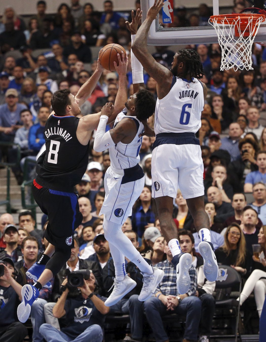 DeAndre Jordan vedl Mavericks k výhře proti &#34;svým&#34; Clippers