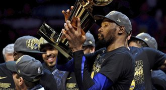 Golden State si udrží hvězdu, Durant se domluvil na nové smlouvě
