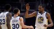 Basketbalová hvězda Kevin Durant končí v Golden State a bude hrát za Brooklyn.