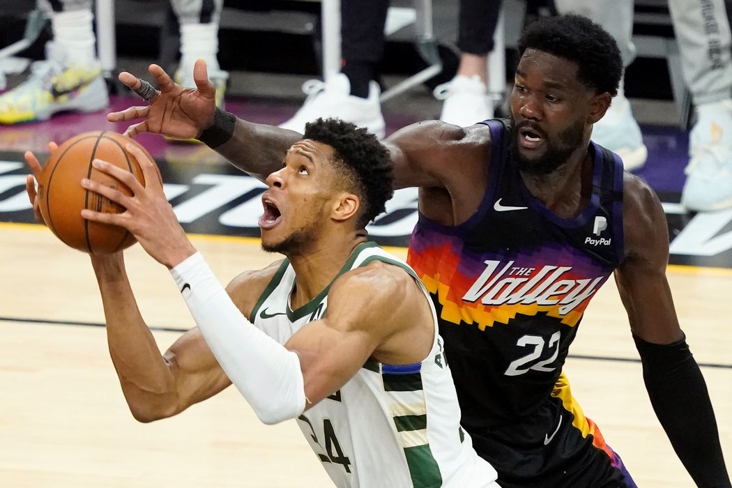 Greek Freak Giannis Antetokounmpo táhne Milwaukee za titulem po 50 letech