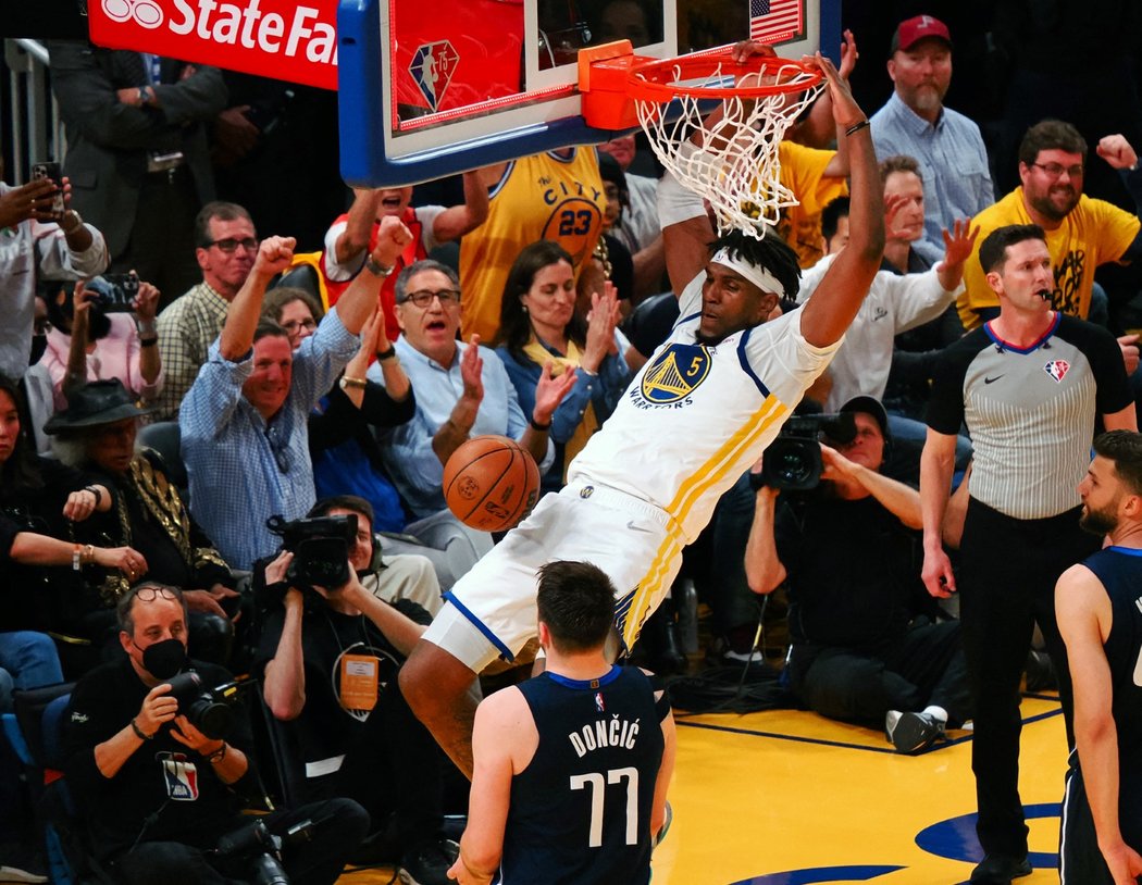 Basketbalisté Golden State porazili v NBA Dallas i podruhé a po výhře 126:117 zvýšili stav série ve finále Západní konference na 2:0