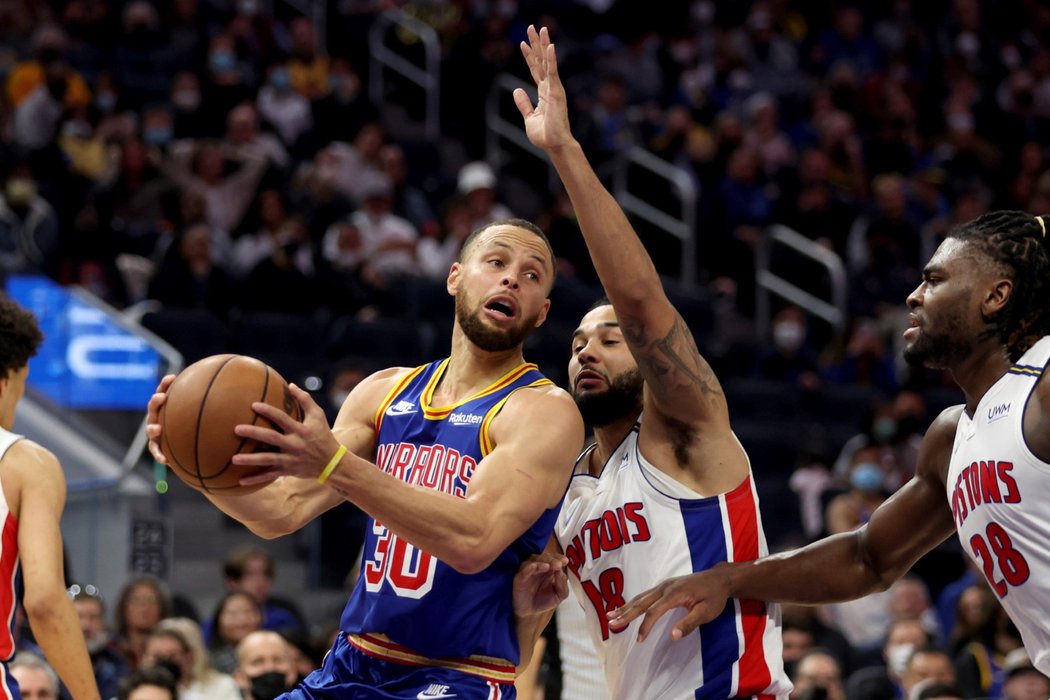 Basketbalisté Golden State potvrdili roli favorita proti Detroitu