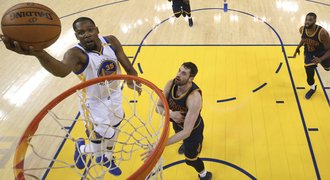 Golden State má na kontě první výhru ve finále! Zazářil Durant