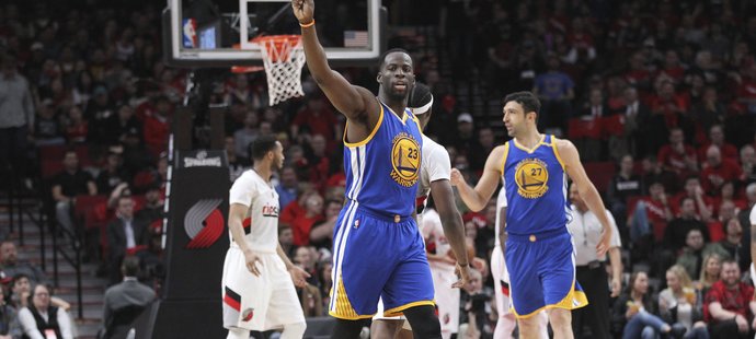 Draymond Green a jeho Golden State postoupili bez jediné porážky