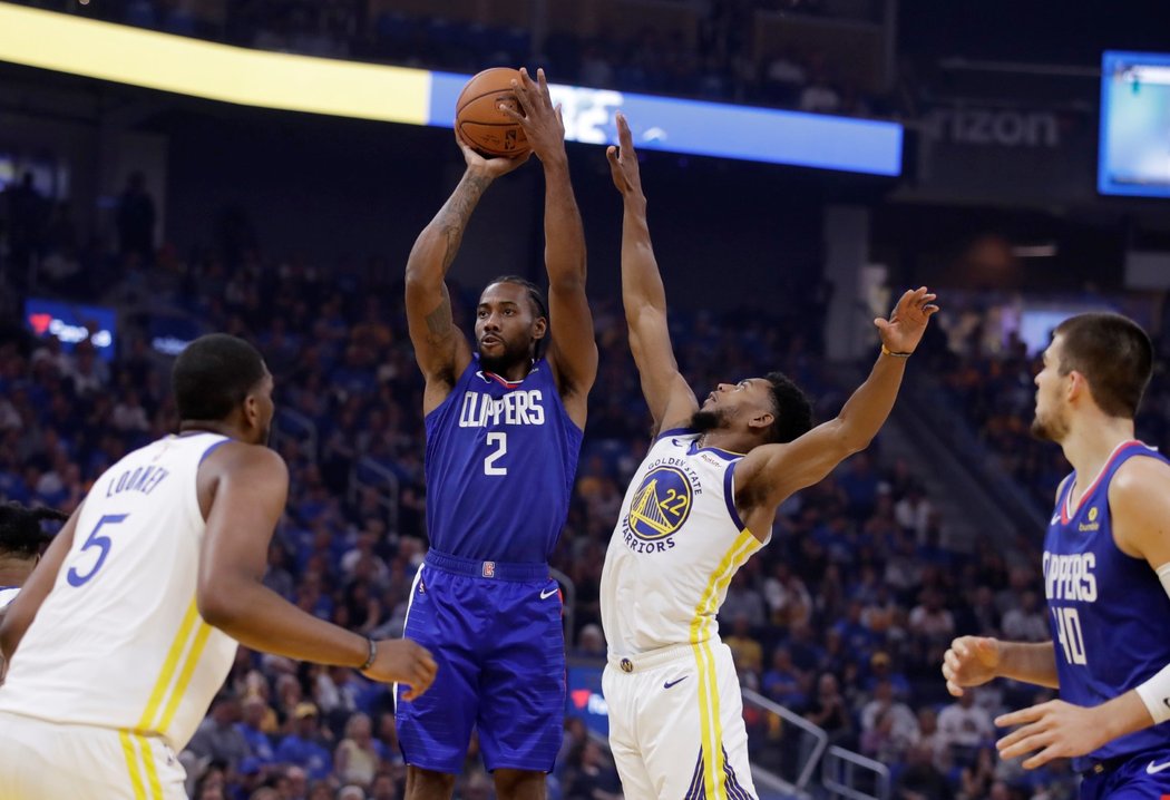 Basketbalisté Golden State Warriors na domácí palubovce podlehli Los Angeles Clippers 122:141