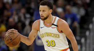 Curry se vrátil po zranění, Warriors ale prohráli. Clippers přehráli Houston