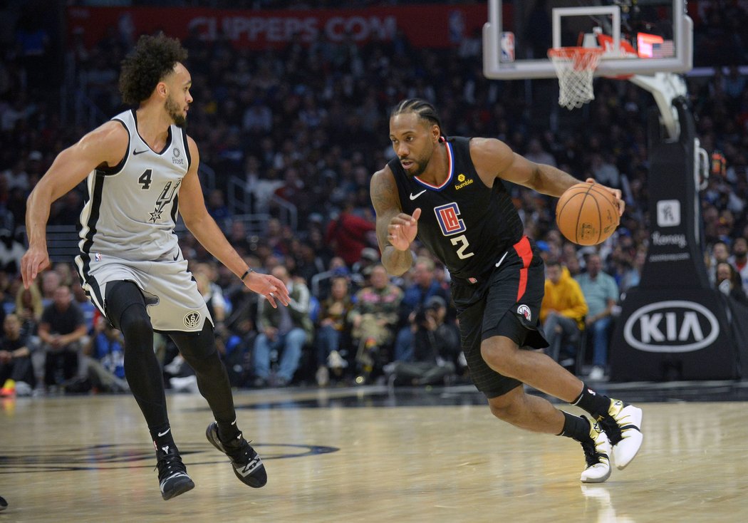 Svému bývalému týmu nasázel Kawhi Leonard 38 bodů