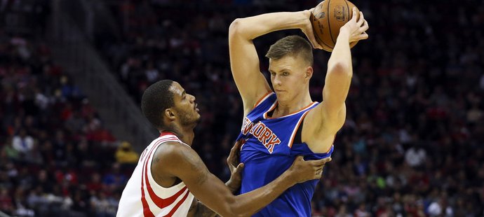 Porzingis si připsal 24 bodů