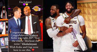 Lakers, titul pro Kobeho (†41): Pyšně se dívá! Reagovala i vdova Vanessa