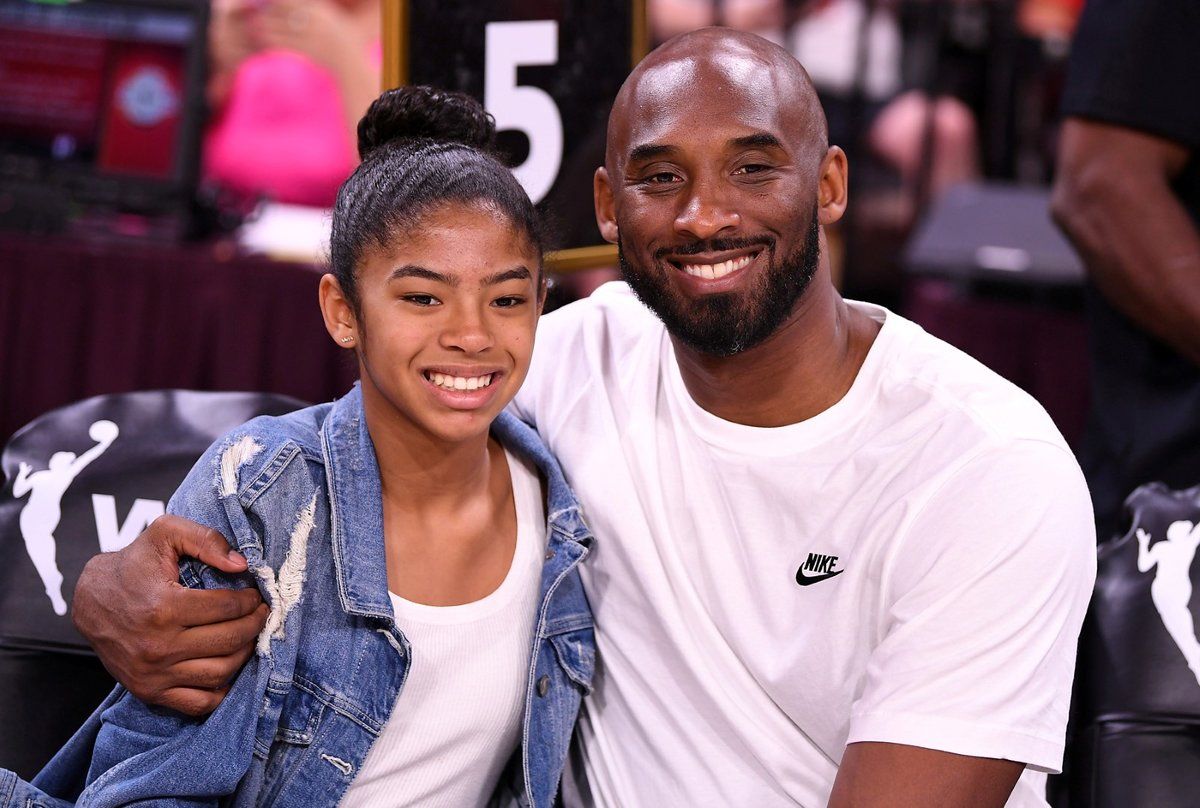 Kobe Bryant s jednou ze svých čtyř dcer