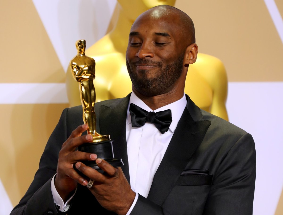 Kobe Bryant s Oscarem za krátký film Dear Basketball