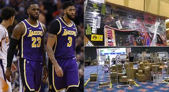 Lednička, gauč, hrací automat. Hráči NBA dostávají v bublině stovky balíků
