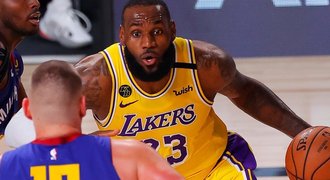 LeBron s Lakers na úvod semifinále NBA nedal unavenému Denveru šanci
