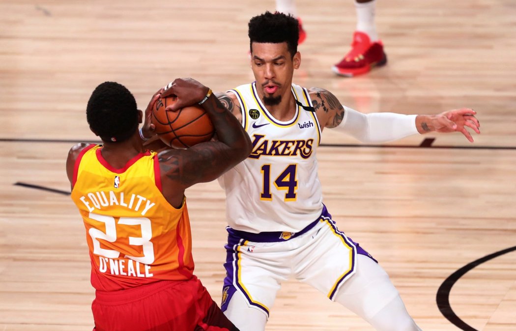 Lakers zdolali Utah