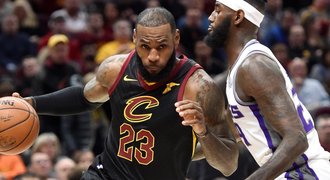 LeBron si řekl o 'Chicago' a Cleveland třináctou výhrou vyrovnal svůj rekord