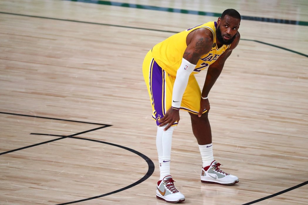 LeBron James podepsal novou smlouvu s Lakers