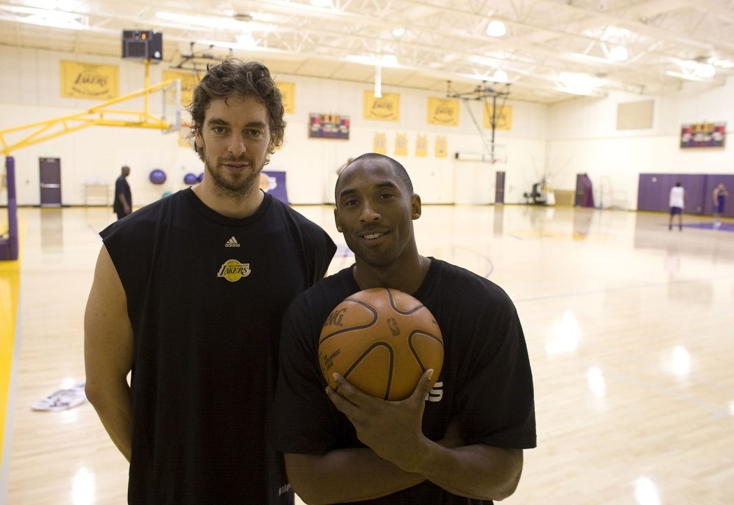 Kobe Bryant a Paul Gasol na tréninku Lakers