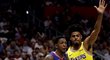 Los Angeles Lakers v prvním zápase letošní sezony proti Los Angeles Clippers