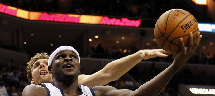 Zach Randolph přispěl k výhře nad Dallasem.