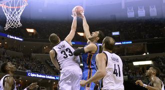 Oklahoma nestačila v NBA na Memphis, boj o play off se přiostřil