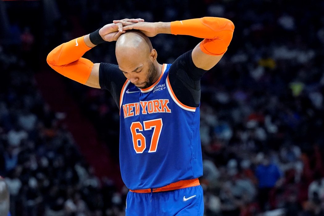 Zklamaný Taj Gibson v zápase proti Miami