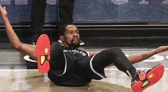 Milwaukee přetlačilo Brooklyn a postupuje, Durantův rekord nestačil
