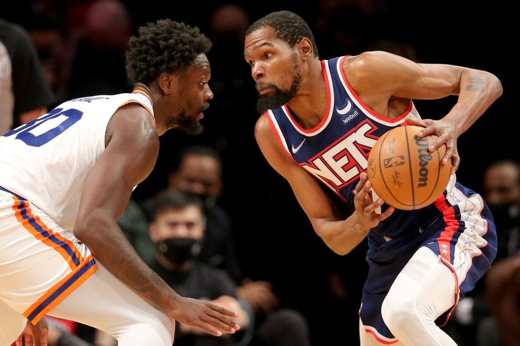 Hvězda Brooklynu Kevin Durant v zápase s Knicks