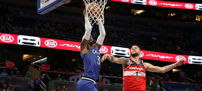 Terrence Ross z Orlanda smečuje v utkání proti Washingtonu, Wizards se nadále nedaří