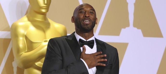 Kobe Bryant měl ze zisku Oscara za svůj film Drahý basketbale upřímnou radost. "Lepší než vyhrát ligu," pronesl