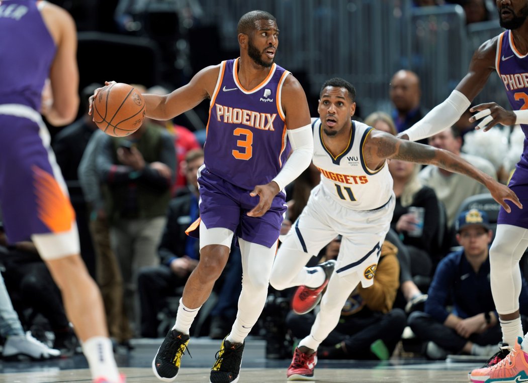 Basketbalisté Phoenixu si zajistili prvenství v základní části NBA. 