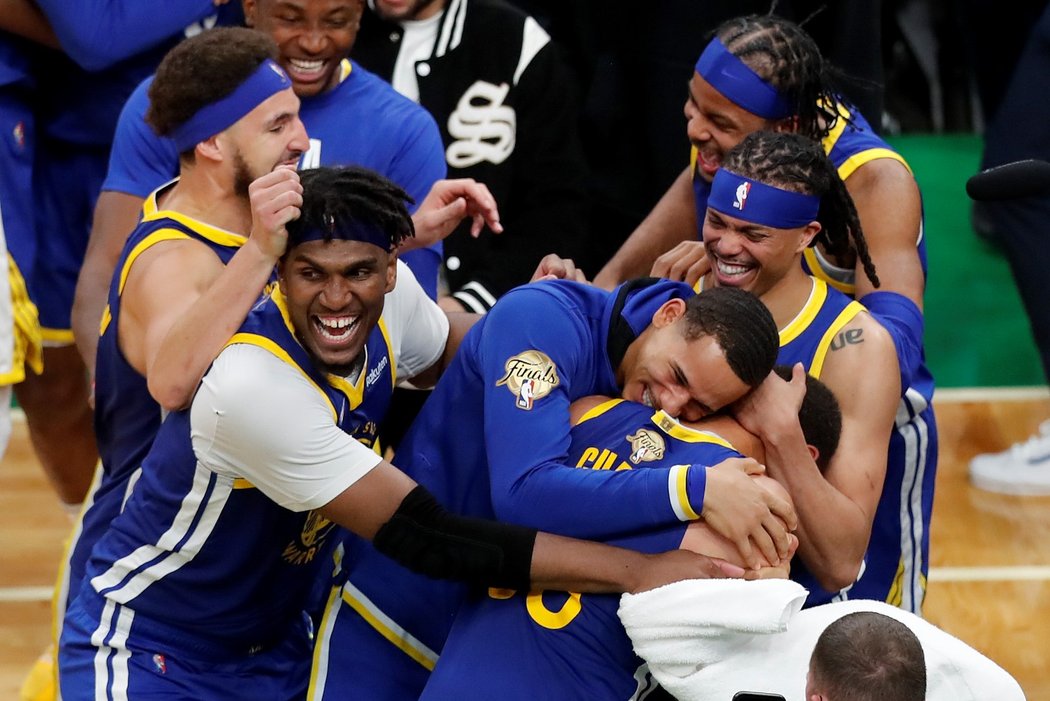 Golden State Warriors začínají oslavovat sedmý titul NBA v klubové historii