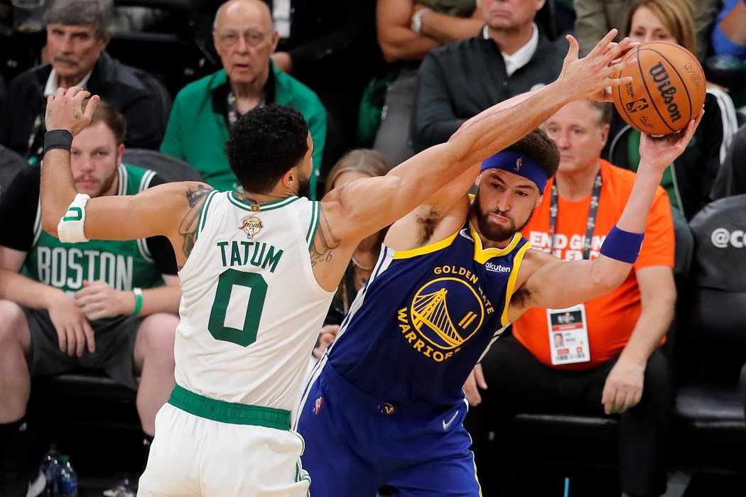 Golden State Warriors ovládli finále NBA s Bostonem v šesti zápasech