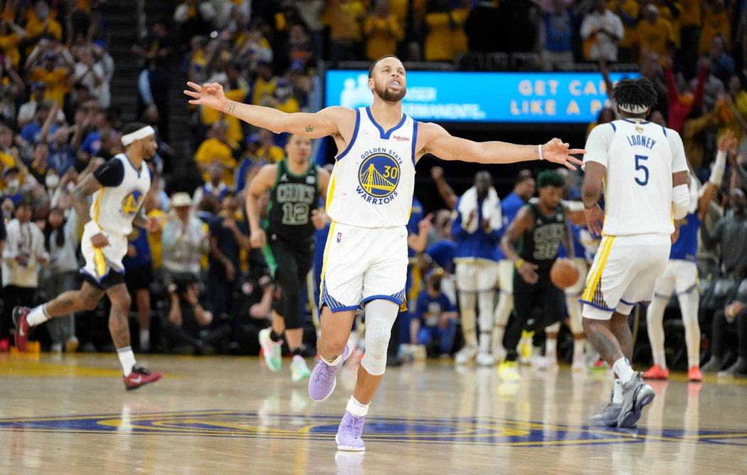 Golden State Warriors jsou krok od sedmého titulu v NBA