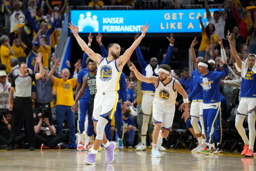 Basketbalisté Golden State ovládli klíčový pátý zápas ve finále play off NBA