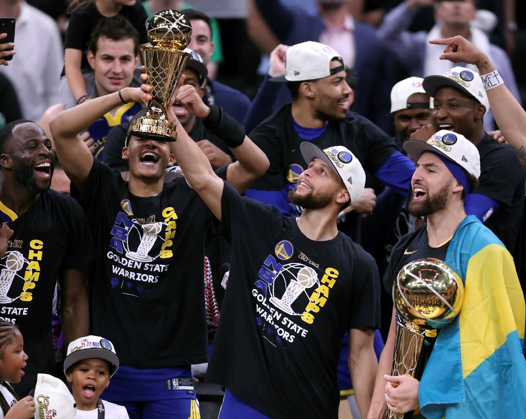 Steph Curry dotáhl Golden State až k titulu, dočkal se i ceny pro MVP