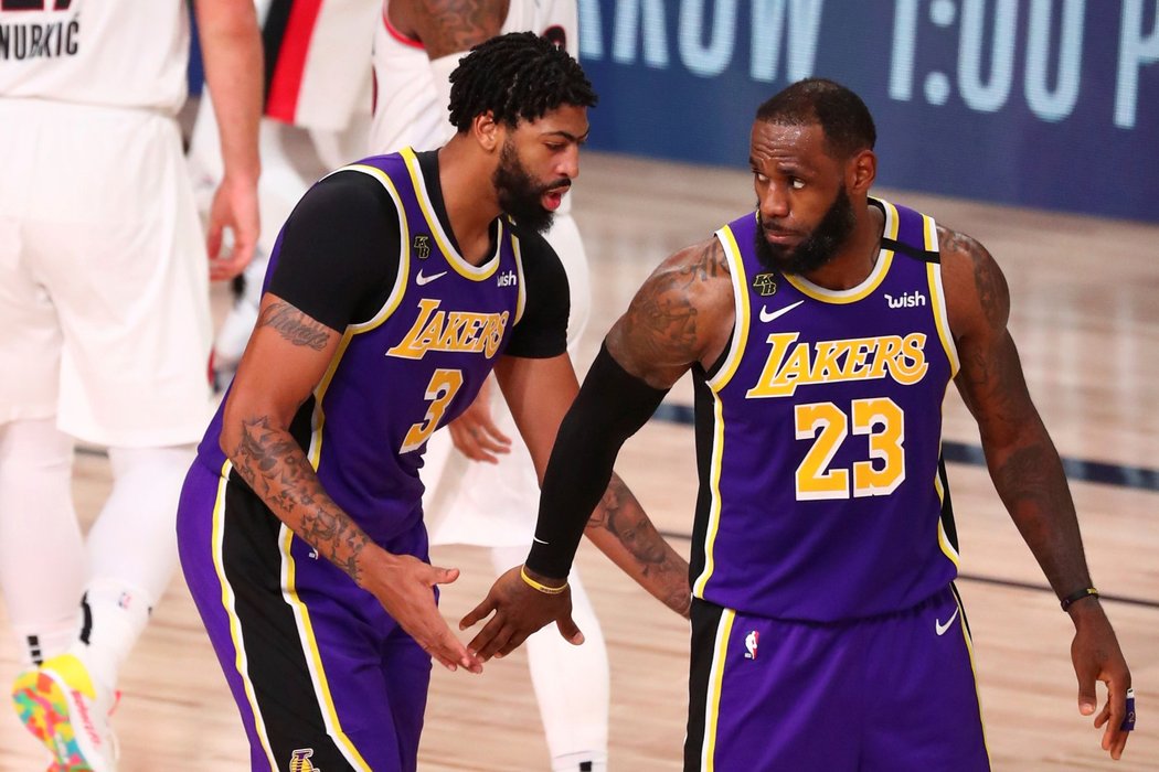 LeBron James podepsal novou smlouvu s Lakers