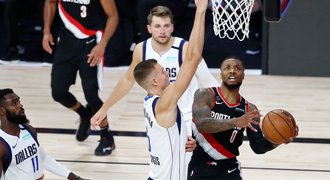 Dallasu se vrátily hvězdy, na Portland ale nestačil. Lillard zářil 61 body