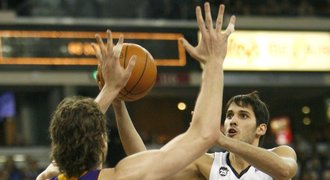 NBA: Sacramento opět padlo po prodloužení