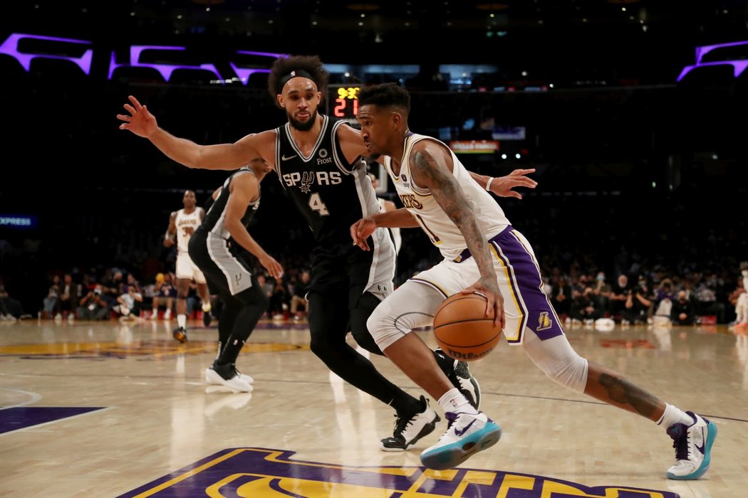 Utkání basketbalové NBA mezi tým San Antonio Spurs a Los Angeles Lakers