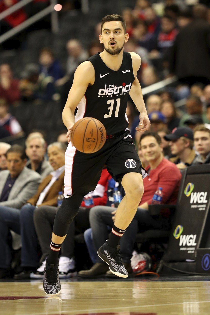 Tomáš Satoranský prvním českým triple doublem v historii NBA dovedl basketbalisty Washingtonu k cenné výhře 113:106 nad Milwaukee.