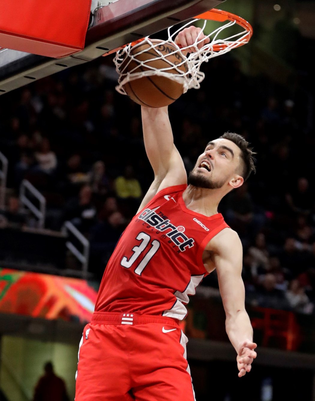 Tomáš Satoranský nastřílel proti Clevelandu jen pět bodů, nasbíral tři doskoky a sedm asistencí