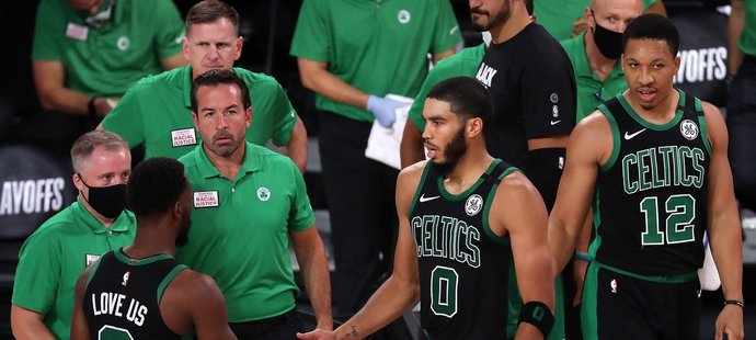 Úřadující šampioni basketbalové NBA z Toronta vypadli v semifinále Východní konference. Rozhodující sedmý zápas série s Bostonem prohráli 87:92.