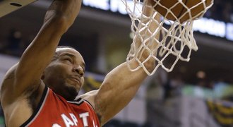 Basketbalisté Toronta vyhráli v Indianě a stíhají Cleveland