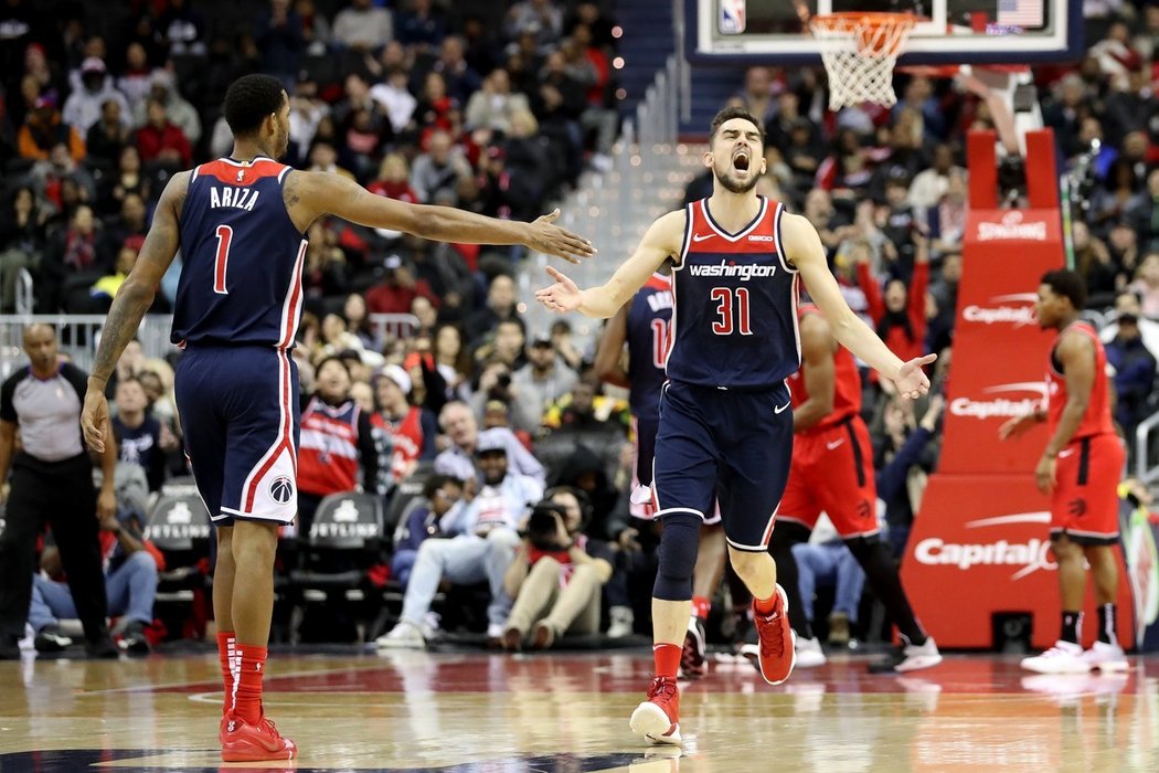 Trevor Ariza coby spoluhráč Tomáše Satoranského ve Washingtonu