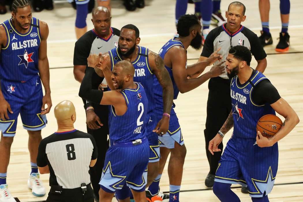 Tým LeBrona Jamese potřetí za sebou vyhrál Utkání hvězd NBA