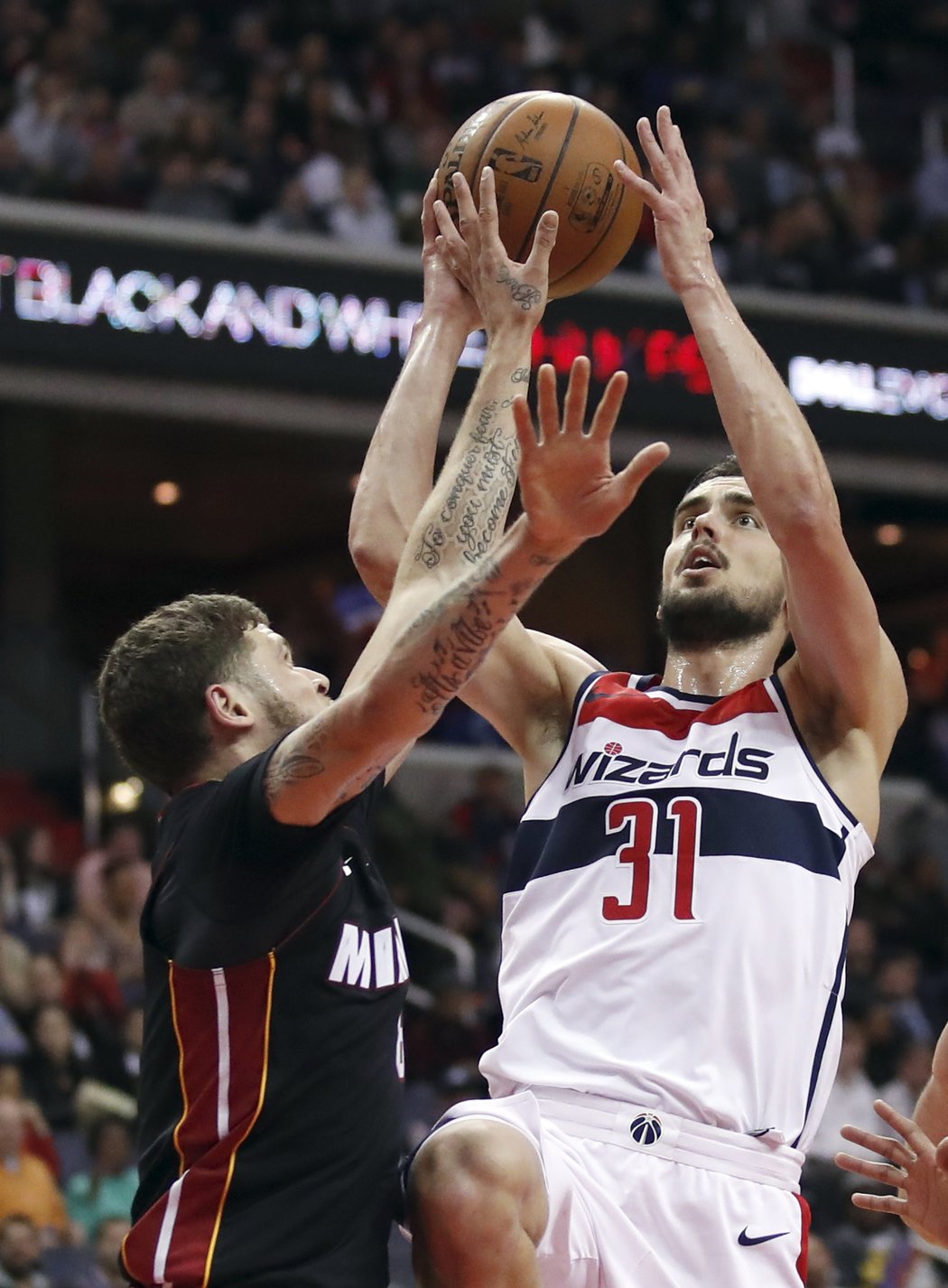 Tomáš Satoranský má za sebou další povedený večer v NBA