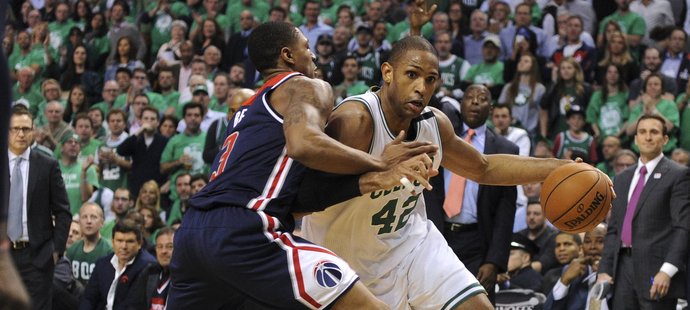 Boston s Alem Horfordem ukončil sezonu Washingtonu Wizards, tedy i českého hráče Tomáše Satoranského