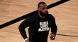 Razantní politická gesta hráčů i celé NBA některé fanoušky pobouřila, na sociálních sítích jim basketbalisté doporučovali, ať tedy raději jejich sport nesledují. 