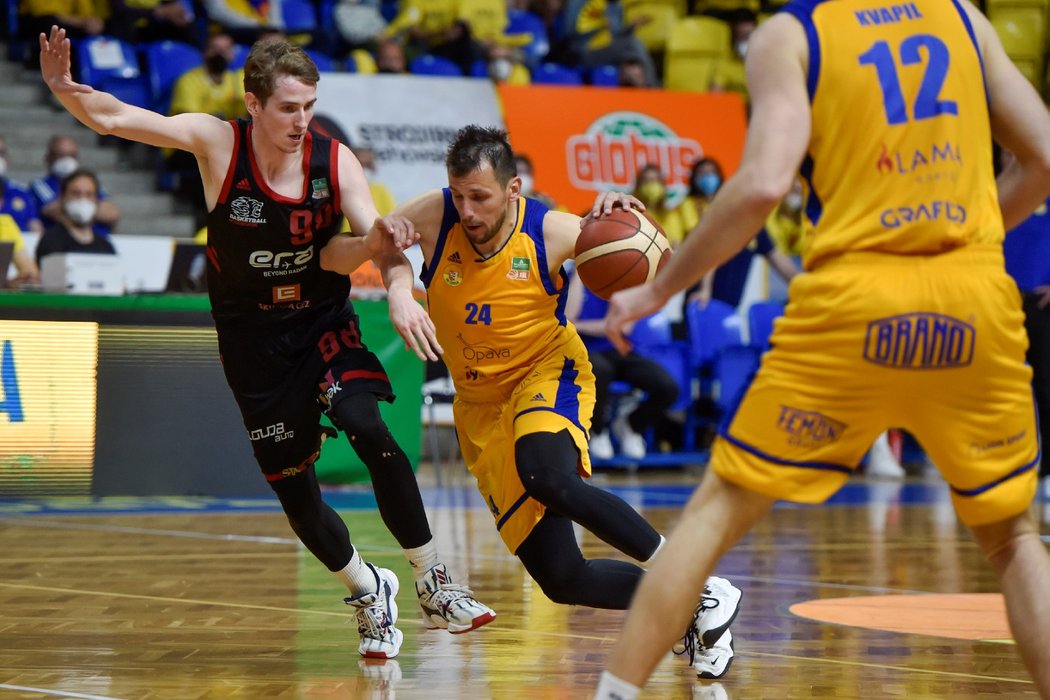 Opava nedokázala vládci NBL vzdorovat, ve finále s Nymburkem prohrála 0:2 na zápasy